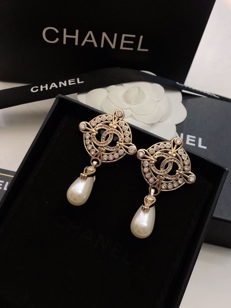Ch**el earrings